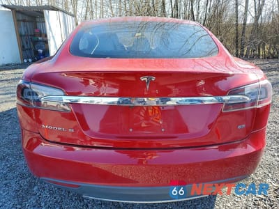 Zdjęcie 6 z 11 samochodu: 2015 TESLA MODEL S 85 VIN:5YJSA1H16FFP78354 - miniatura