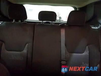 Zdjęcie 10 z 14 samochodu: 2017 JEEP RENEGADE SPORT VIN:ZACCJAABXHPF54085 - miniatura
