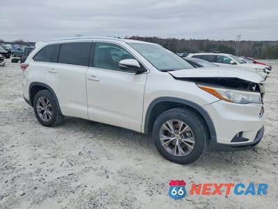 Czwarte zdjęcie samochodu z boku: 2015 TOYOTA HIGHLANDER XLE VIN:5TDKKRFH1FS064834 - miniatura