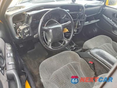 Zdjęcie 8 z 13 samochodu: 2002 CHEVROLET S TRUCK S10 VIN:1GCCS19W528199524 - miniatura