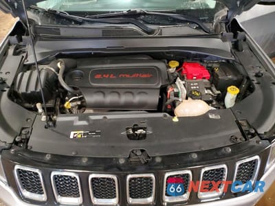 Zdjęcie 12 z 12 samochodu: 2019 JEEP COMPASS LATITUDE VIN:3C4NJDBB4KT593215 - miniatura