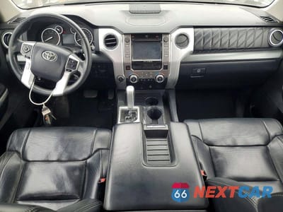 Zdjęcie 8 z 11 samochodu: 2017 TOYOTA TUNDRA PLATINUM VIN:5TFAW5F17HX648034 - miniatura