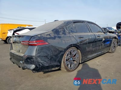Trzecie zdjęcie samochodu z tyłu: 2024 BMW I5 EDRIVE 40 VIN:WBY33FK07RCR58549 - miniatura