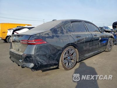 Trzecie zdjęcie samochodu z tyłu: 2024 BMW I5 EDRIVE 40 VIN:WBY33FK07RCR58549 - miniatura