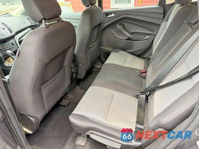 Zdjęcie 6 z 10 samochodu: 2018 FORD ESCAPE SE VIN:1FMCU9GD0JUC62931 - miniatura