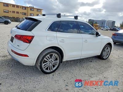 Trzecie zdjęcie samochodu z tyłu: 2020 AUDI Q5 PREMIUM PLUS VIN:WA1BNAFY5L2085076 - miniatura