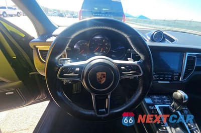 Zdjęcie 9 z 14 samochodu: 2017 PORSCHE MACAN VIN:WP1AA2A51HLB05601 - miniatura