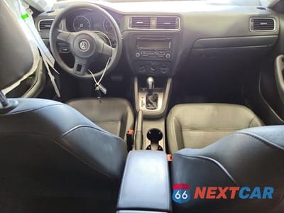 Zdjęcie 8 z 11 samochodu: 2014 VOLKSWAGEN JETTA SE VIN:3VWD17AJ0EM295472 - miniatura