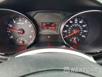 Zdjęcie 9 z 12 samochodu: 2016 KIA SEDONA LX VIN:KNDMB5C18G6089238 - miniatura
