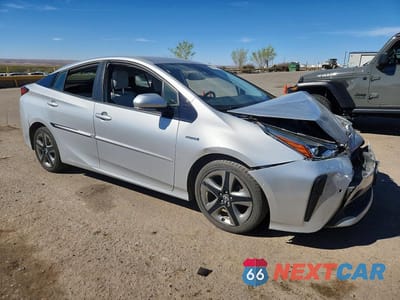 Czwarte zdjęcie samochodu z boku: 2019 TOYOTA PRIUS LIMITED VIN:JTDKARFU6K3095265 - miniatura