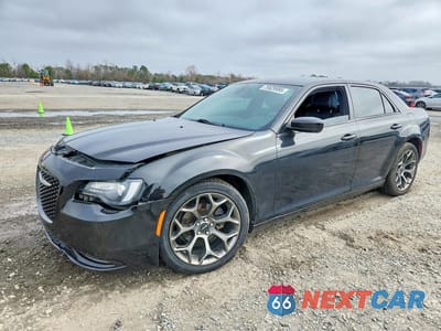 2015 CHRYSLER 300 S 2C3CCABG2FH743160 - główne zdjęcie licytacji z USA - miniatura
