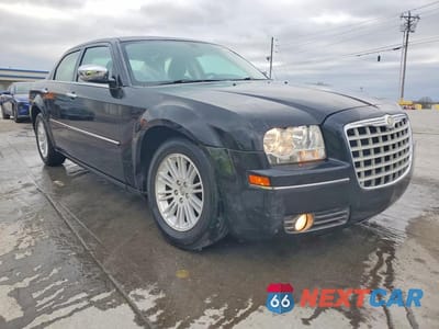 Czwarte zdjęcie samochodu z boku: 2010 CHRYSLER 300 TOURING VIN:2C3CA1CV0AH255823 - miniatura