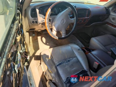 Zdjęcie 8 z 12 samochodu: 2002 TOYOTA TUNDRA LIMITED VIN:5TBBT48142S256879 - miniatura