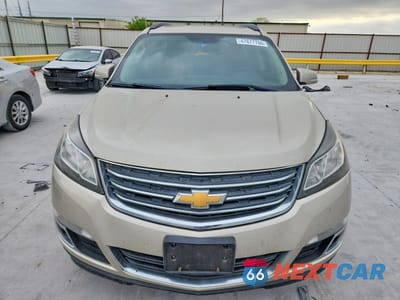 Piąte zdjęcie samochodu w środku: 2016 CHEVROLET TRAVERSE LT VIN:1GNKRHKD3GJ321541 - miniatura