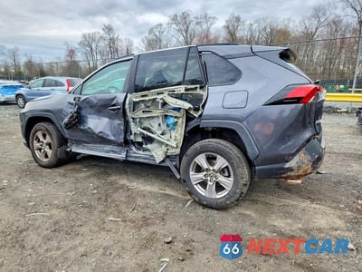 Drugie zdjęcie samochodu z przodu: 2023 TOYOTA RAV4 XLE VIN:2T3P1RFV7PW381449 - miniatura