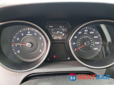 Zdjęcie 9 z 12 samochodu: 2014 HYUNDAI ELANTRA SE VIN:5NPDH4AE1EH495184 - miniatura