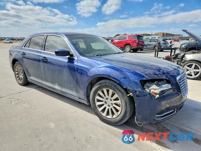 Czwarte zdjęcie samochodu z boku: 2014 CHRYSLER 300 VIN:2C3CCAAG0EH249198 - miniatura