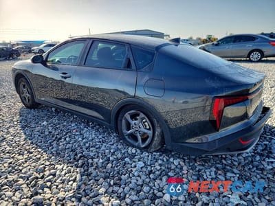 Drugie zdjęcie samochodu z przodu: 2025 KIA K4 LXS VIN:3KPFT4DE8SE068572 - miniatura