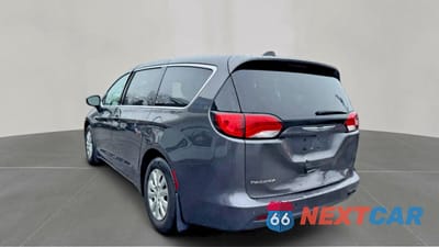 Trzecie zdjęcie samochodu z tyłu: 2019 CHRYSLER PACIFICA L VIN:2C4RC1AG5KR532627 - miniatura