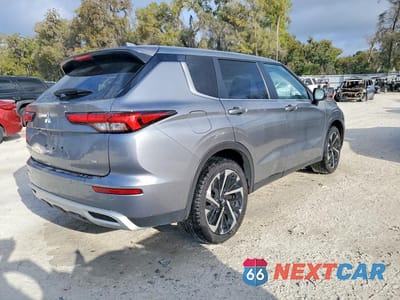 Trzecie zdjęcie samochodu z tyłu: 2024 MITSUBISHI OUTLANDER SE VIN:JA4J3VA85RZ037173 - miniatura