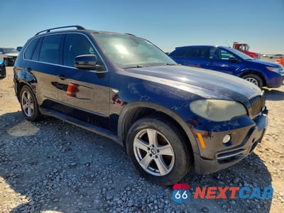 Czwarte zdjęcie samochodu z boku: 2008 BMW X5 4.8I VIN:5UXFE83558L166816 - miniatura