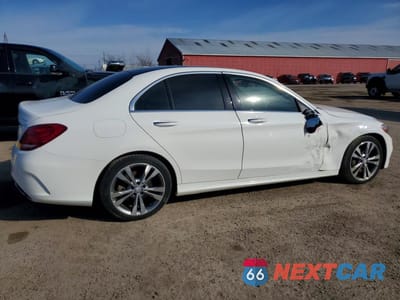 Trzecie zdjęcie samochodu z tyłu: 2018 MERCEDES-BENZ C 300 4MATIC VIN:55SWF4KB5JU257039 - miniatura