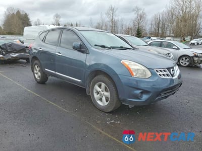 Czwarte zdjęcie samochodu z boku: 2013 NISSAN ROGUE S VIN:JN8AS5MT6DW553324 - miniatura