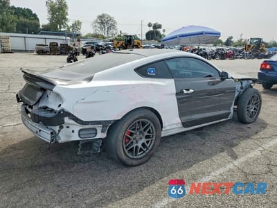 Trzecie zdjęcie samochodu z tyłu: 2019 FORD MUSTANG GT VIN:1FA6P8CF5K5120800 - miniatura