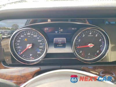 Zdjęcie 9 z 12 samochodu: 2018 MERCEDES-BENZ E 300 VIN:WDDZF4JB9JA350127 - miniatura