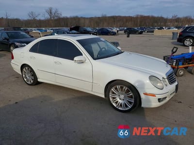 Czwarte zdjęcie samochodu z boku: 2008 MERCEDES-BENZ E 350 4MATIC VIN:WDBUF87X38B329324 - miniatura