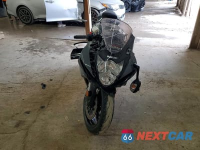 Drugie zdjęcie samochodu z przodu: 2025 SUZUKI GSX-R600 VIN:JS1GN7FA0S7100368 - miniatura