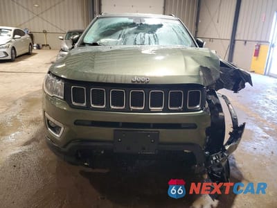 Piąte zdjęcie samochodu w środku: 2021 JEEP COMPASS LIMITED VIN:3C4NJDCB4MT515213 - miniatura