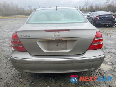 Zdjęcie 6 z 11 samochodu: 2004 MERCEDES-BENZ E 500 VIN:WDBUF70J74A428664 - miniatura