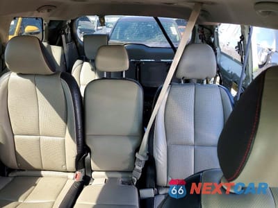 Zdjęcie 10 z 14 samochodu: 2020 KIA SEDONA EX VIN:KNDMB5C18L6575493 - miniatura