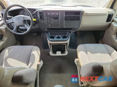 Zdjęcie 8 z 14 samochodu: 2003 CHEVROLET EXPRESS G3500 VIN:1GAHG39U631215220 - miniatura