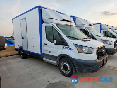 Czwarte zdjęcie samochodu z boku: 2022 FORD TRANSIT DELIVERY TRUCK VIN:1FDBW5Z83NKA35698 - miniatura