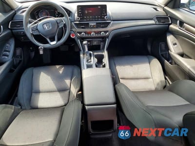 Zdjęcie 8 z 11 samochodu: 2019 HONDA ACCORD LX VIN:1HGCV1F1XKA144996 - miniatura