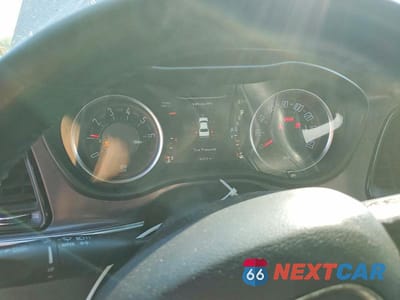 Zdjęcie 9 z 12 samochodu: 2017 DODGE CHALLENGER SXT VIN:2C3CDZAGXHH592360 - miniatura