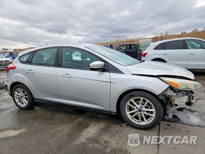 Czwarte zdjęcie samochodu z boku: 2015 FORD FOCUS SE VIN:1FADP3K27FL269266 - miniatura