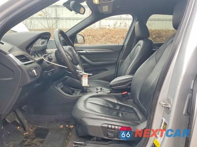 Zdjęcie 7 z 12 samochodu: 2017 BMW X1 XDRIVE28I VIN:WBXHT3Z36H4A53787 - miniatura