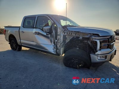 Czwarte zdjęcie samochodu z boku: 2025 FORD F150 PLATINUM VIN:1FTFW7L8XSFB48885 - miniatura