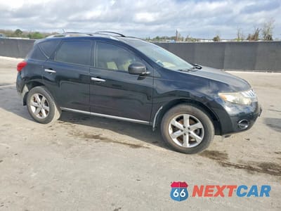Czwarte zdjęcie samochodu z boku: 2009 NISSAN MURANO S VIN:JN8AZ18U19W102896 - miniatura