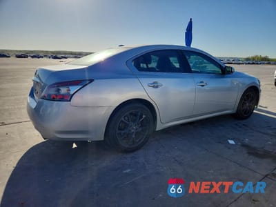 Trzecie zdjęcie samochodu z tyłu: 2012 NISSAN MAXIMA 3.5 S VIN:1N4AA5AP8CC813671 - miniatura