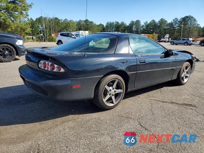 Trzecie zdjęcie samochodu z tyłu: 2002 CHEVROLET CAMARO VIN:2G1FP22K622116703 - miniatura