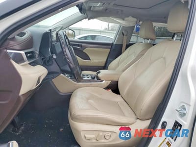 Zdjęcie 7 z 12 samochodu: 2021 TOYOTA HIGHLANDER LIMITED VIN:5TDDZRBH7MS094380 - miniatura