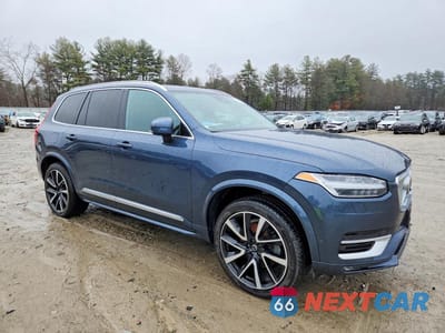 Czwarte zdjęcie samochodu z boku: 2023 VOLVO XC90 PLUS VIN:YV4062PN9P1920674 - miniatura