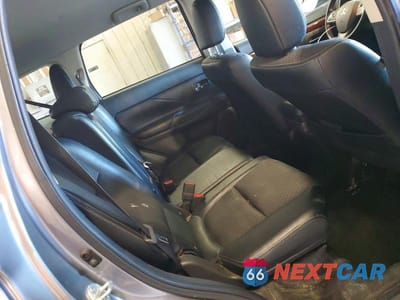 Zdjęcie 10 z 12 samochodu: 2015 MITSUBISHI OUTLANDER GT VIN:JA4JZ4AX7FZ000475 - miniatura