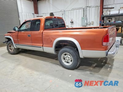 Drugie zdjęcie samochodu z przodu: 2000 DODGE DAKOTA VIN:1B7GG22N4YS738415 - miniatura