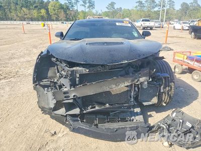 Piąte zdjęcie samochodu w środku: 2019 CHEVROLET CAMARO SS VIN:1G1FH1R75K0135835 - miniatura