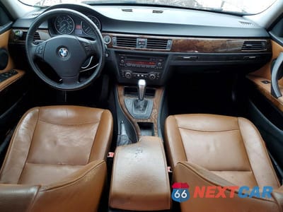 Zdjęcie 8 z 11 samochodu: 2010 BMW 328 I VIN:WBAPH7G52ANM50347 - miniatura